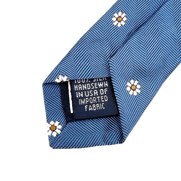 Land’s End Silk Tie Daisy Yellow Blue White Flower Floral lands daisies EUC main image 3